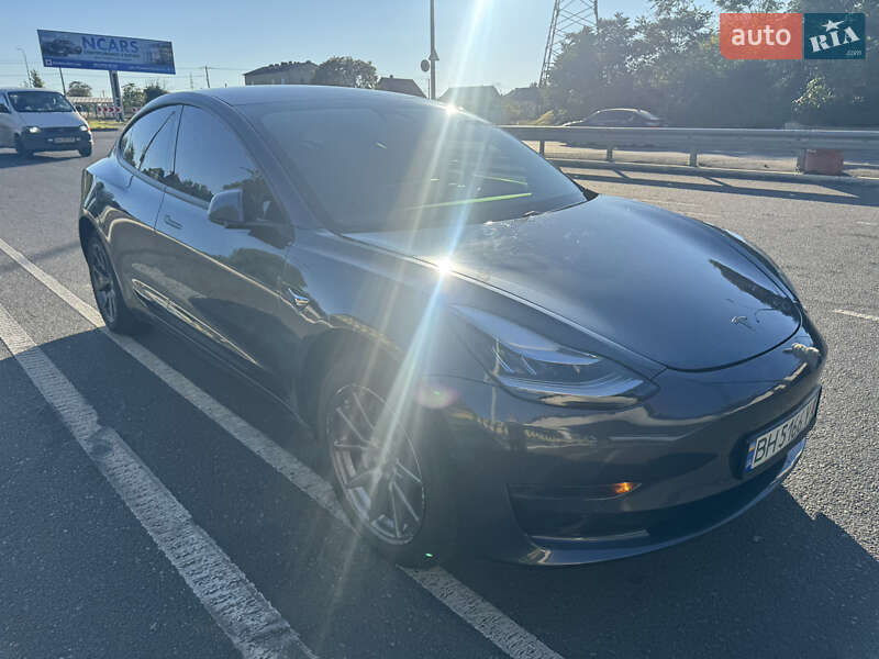 Седан Tesla Model 3 2020 в Одессе