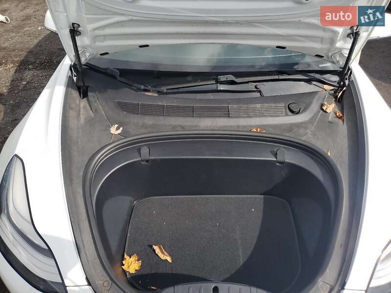 Седан Tesla Model 3 2018 в Житомирі фото 11 Седан Tesla Model 3 2018 в Житомирі