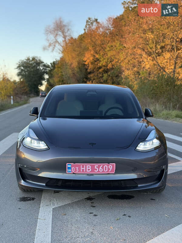 Седан Tesla Model 3 2023 в Луцке фото 14 Седан Tesla Model 3 2023 в Луцке