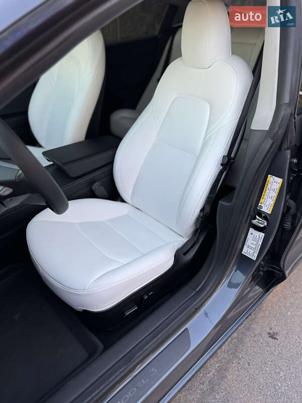 Седан Tesla Model 3 2023 в Луцке фото 19 Седан Tesla Model 3 2023 в Луцке