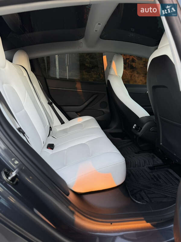 Седан Tesla Model 3 2023 в Луцке фото 28 Седан Tesla Model 3 2023 в Луцке