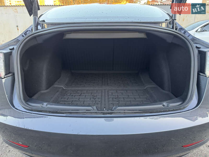 Седан Tesla Model 3 2023 в Киеве фото 17 Седан Tesla Model 3 2023 в Киеве