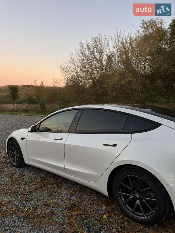 Седан Tesla Model 3 2020 в Львове фото 7 Седан Tesla Model 3 2020 в Львове