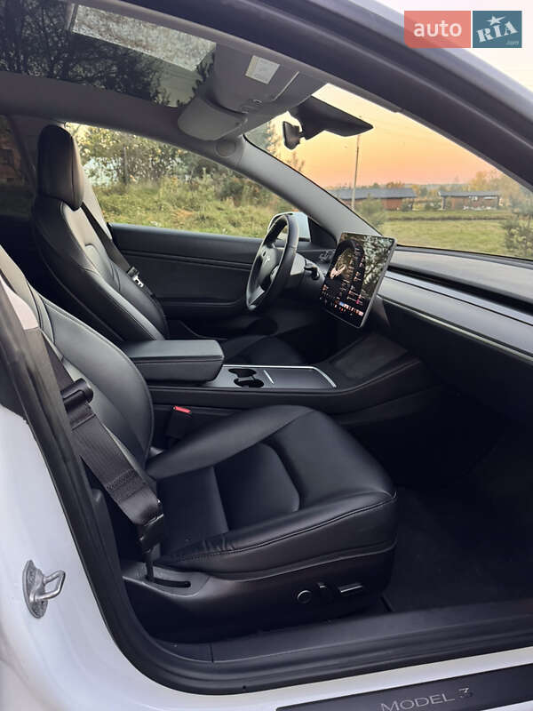 Седан Tesla Model 3 2020 в Львове фото 15 Седан Tesla Model 3 2020 в Львове