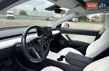 Седан Tesla Model 3 2019 в 