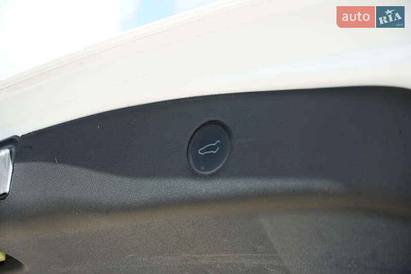 Седан Tesla Model 3 2022 в Житомирі фото 37 Седан Tesla Model 3 2022 в Житомирі