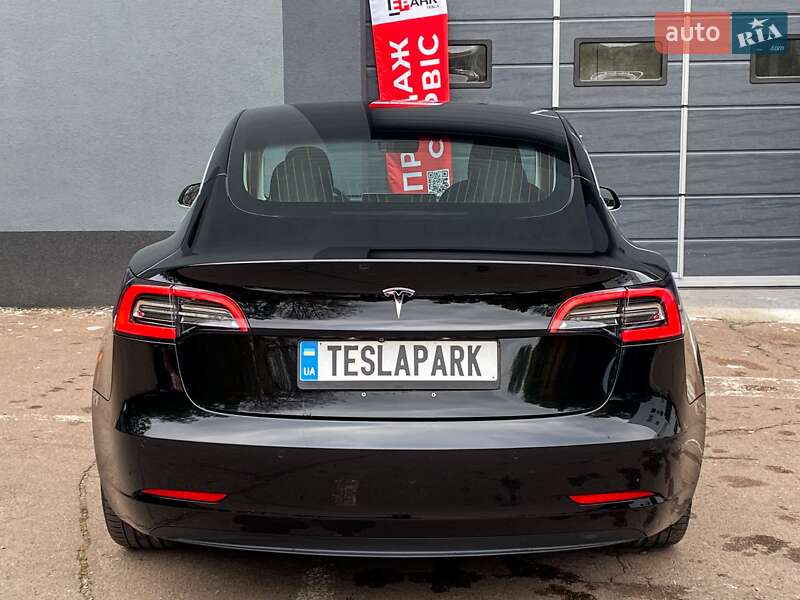 Седан Tesla Model 3 2018 в Киеве фото 9 Седан Tesla Model 3 2018 в Киеве