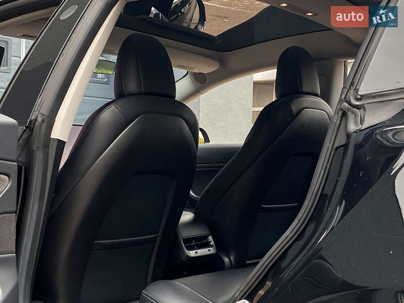 Седан Tesla Model 3 2018 в Киеве фото 16 Седан Tesla Model 3 2018 в Киеве