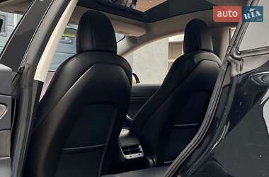 Седан Tesla Model 3 2018 в 