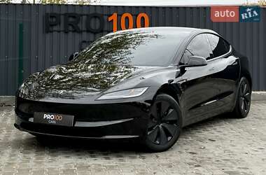 Tesla Model 3 2024