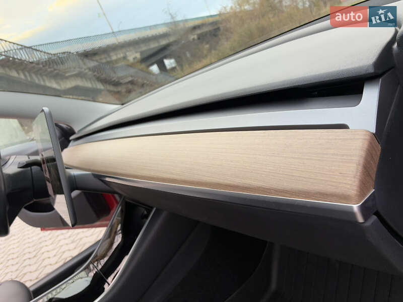 Седан Tesla Model 3 2018 в Дрогобыче фото 67 Седан Tesla Model 3 2018 в Дрогобыче