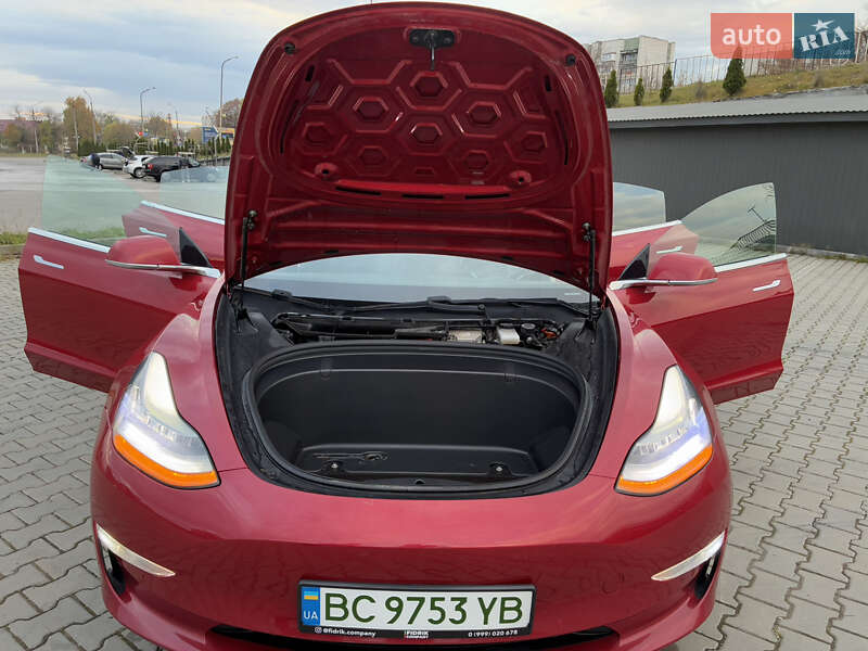 Седан Tesla Model 3 2018 в Дрогобыче фото 89 Седан Tesla Model 3 2018 в Дрогобыче