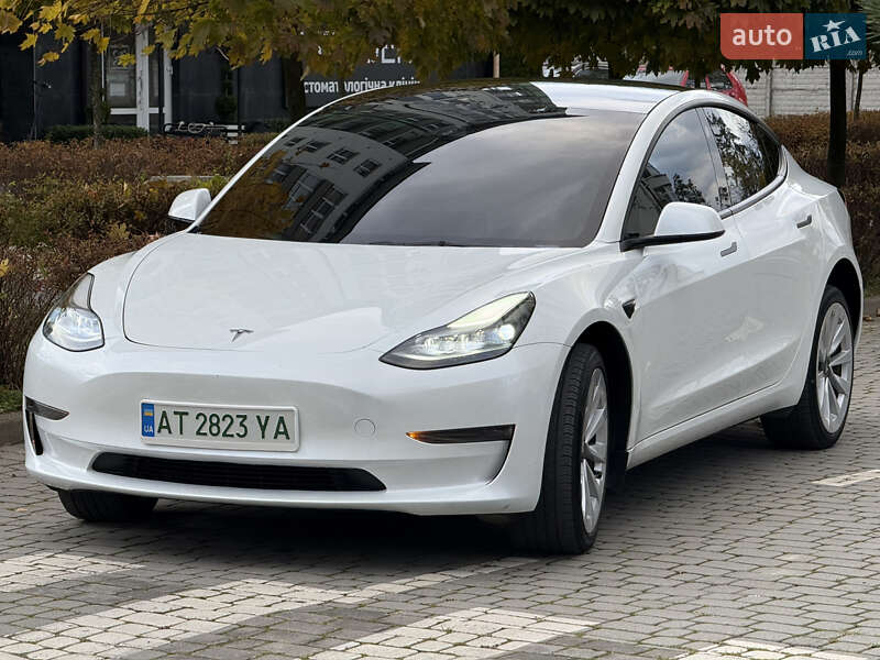 Седан Tesla Model 3 2023 в Івано-Франківську фото 4 Седан Tesla Model 3 2023 в Івано-Франківську