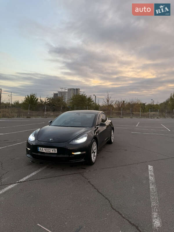 Седан Tesla Model 3 2020 в Киеве фото 10 Седан Tesla Model 3 2020 в Киеве
