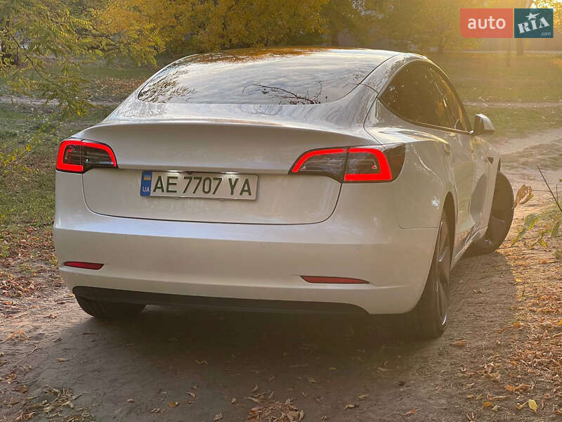 Седан Tesla Model 3 2021 в Дніпрі фото 6 Седан Tesla Model 3 2021 в Дніпрі
