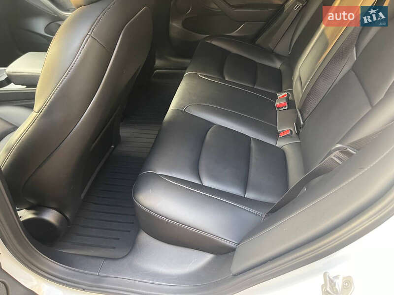 Седан Tesla Model 3 2021 в Дніпрі фото 13 Седан Tesla Model 3 2021 в Дніпрі