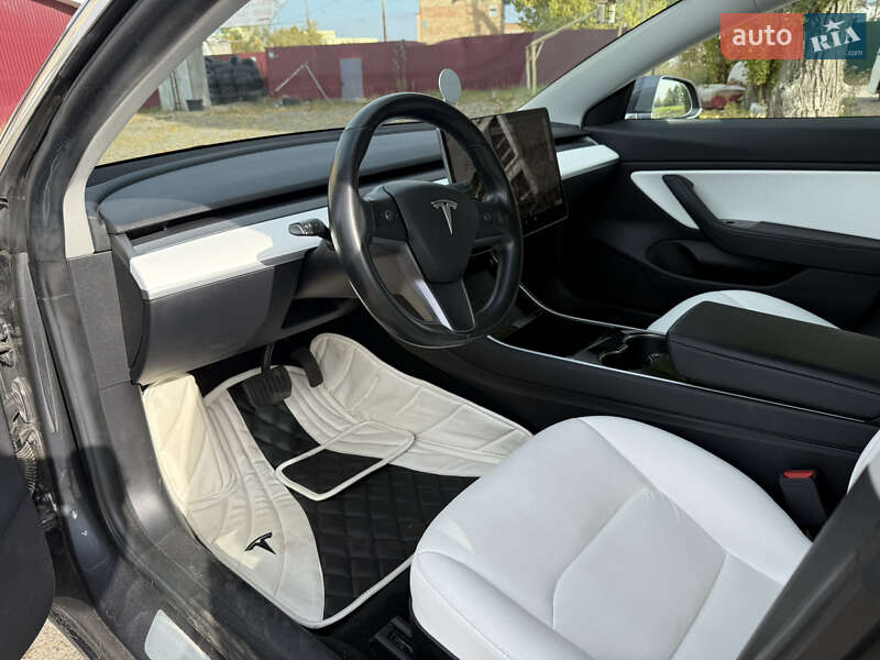 Седан Tesla Model 3 2019 в Киеве фото 7 Седан Tesla Model 3 2019 в Киеве