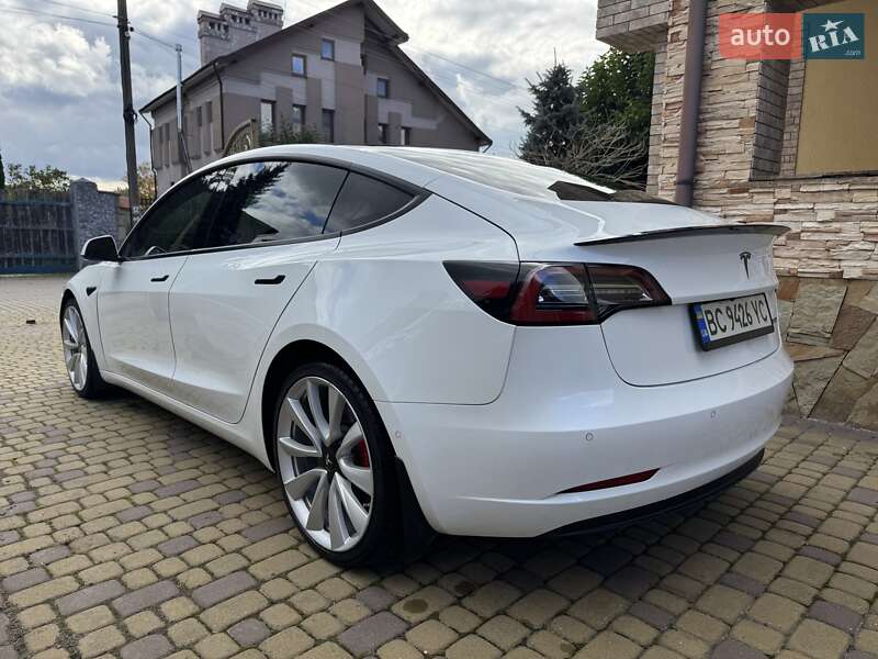 Седан Tesla Model 3 2018 в Львове фото 8 Седан Tesla Model 3 2018 в Львове