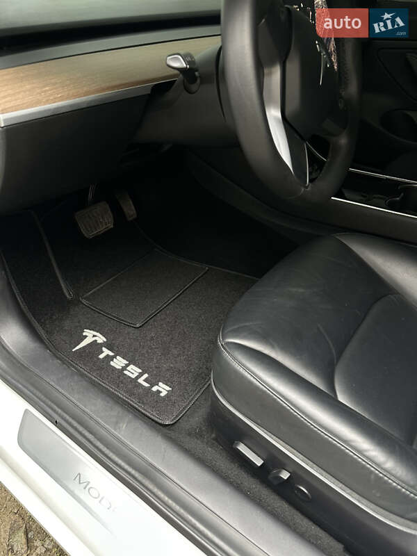 Седан Tesla Model 3 2019 в Броварах фото 29 Седан Tesla Model 3 2019 в Броварах