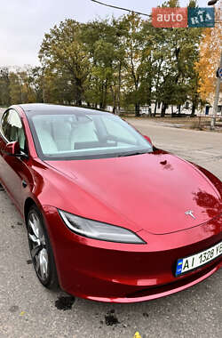 Седан Tesla Model 3 2024 в Білій Церкві