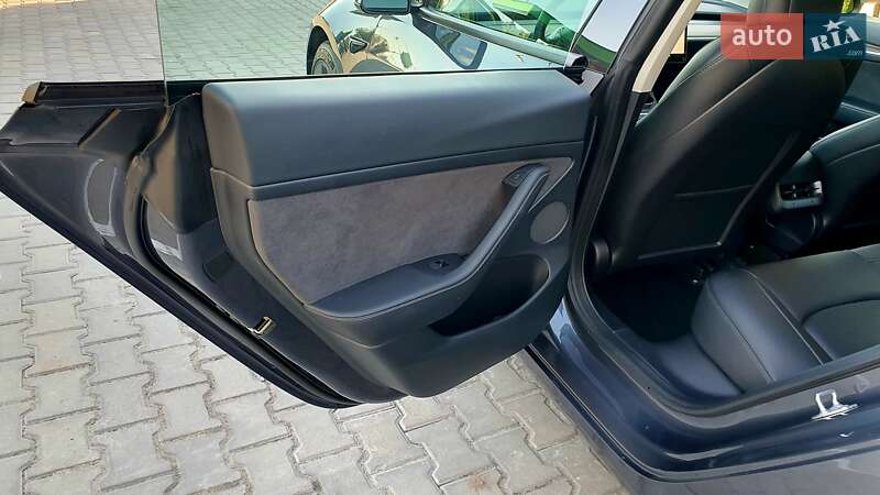 Седан Tesla Model 3 2022 в Кременчуге фото 14 Седан Tesla Model 3 2022 в Кременчуге