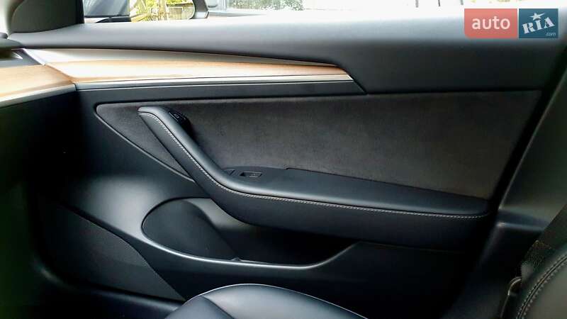 Седан Tesla Model 3 2022 в Кременчуге фото 29 Седан Tesla Model 3 2022 в Кременчуге