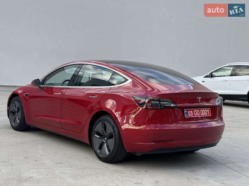 Седан Tesla Model 3 2019 в Луцьку