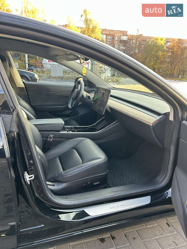 Седан Tesla Model 3 2018 в Кам'янець-Подільському фото 7 Седан Tesla Model 3 2018 в Кам'янець-Подільському