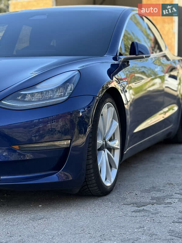 Седан Tesla Model 3 2018 в Одесі фото 29 Седан Tesla Model 3 2018 в Одесі