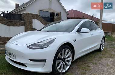 Седан Tesla Model 3 2019 в Ковелі