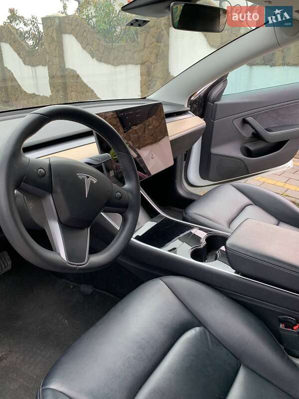 Седан Tesla Model 3 2019 в Ковеле