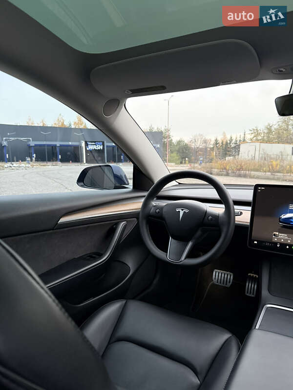 Седан Tesla Model 3 2022 в Харькове