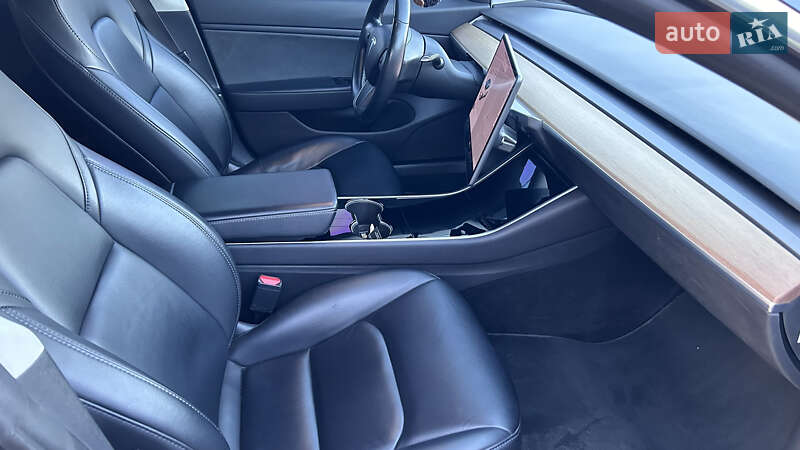 Седан Tesla Model 3 2019 в Києві фото 30 Седан Tesla Model 3 2019 в Києві