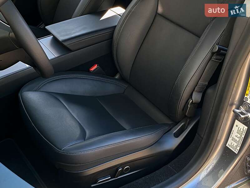 Седан Tesla Model 3 2025 в Киеве фото 13 Седан Tesla Model 3 2025 в Киеве