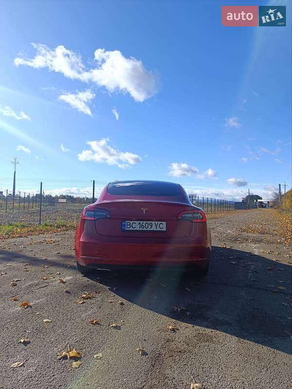 Седан Tesla Model 3 2022 в Стрые фото 8 Седан Tesla Model 3 2022 в Стрые