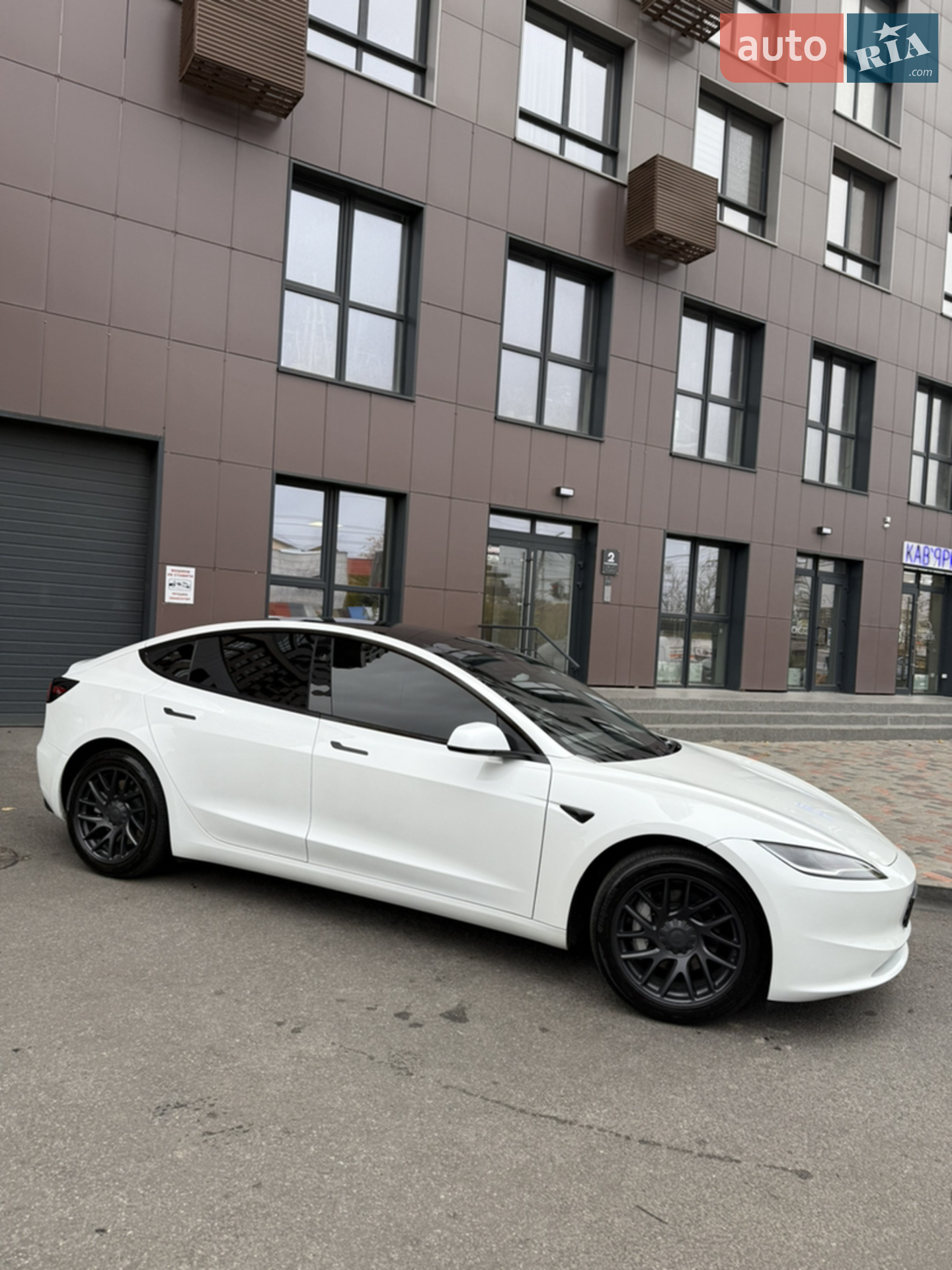 2024 Tesla Model 3 - мініатюра 3