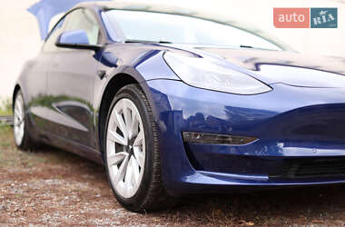 Седан Tesla Model 3 2020 в Полтаве
