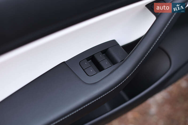 Седан Tesla Model 3 2020 в Полтаві фото 35 Седан Tesla Model 3 2020 в Полтаві