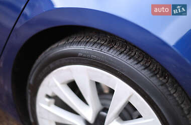 Седан Tesla Model 3 2020 в Полтаве
