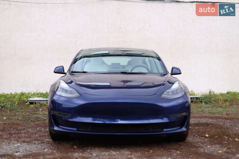 Седан Tesla Model 3 2020 в Полтаві фото 58 Седан Tesla Model 3 2020 в Полтаві
