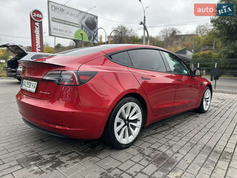 Седан Tesla Model 3 2021 в Черкассах