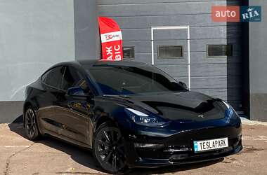 Седан Tesla Model 3 2022 в Києві