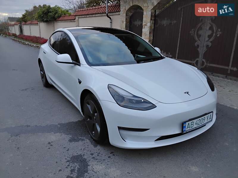 Tesla Model 3 2022