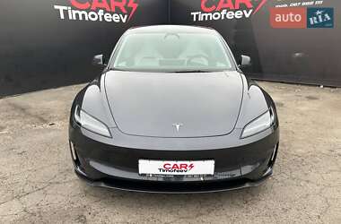 Седан Tesla Model 3 2024 в Києві