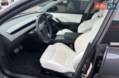 Седан Tesla Model 3 2024 в Києві