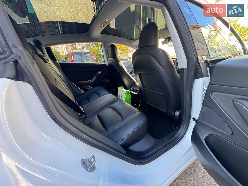 Седан Tesla Model 3 2020 в Києві фото 8 Седан Tesla Model 3 2020 в Києві