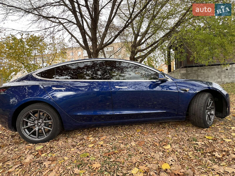 Седан Tesla Model 3 2020 в Дубно фото 8 Седан Tesla Model 3 2020 в Дубно