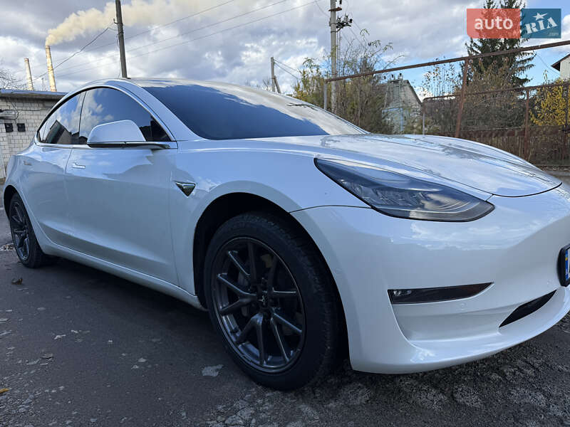 Седан Tesla Model 3 2019 в Ладыжине фото 9 Седан Tesla Model 3 2019 в Ладыжине