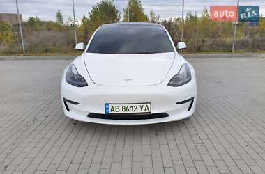 Седан Tesla Model 3 2023 в Вінниці