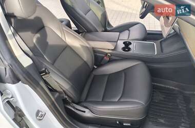 Седан Tesla Model 3 2023 в Вінниці